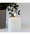 LED Blokklys 10cm høy, smelte-look, flammeeffekt - Ø7,5cm, 10cm høy, virker m. fjernkontroll, ekte stearin
