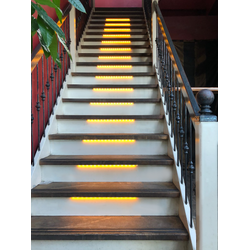 LED belysning Restsalg: Led Ribbon sett for trappen din - Inkl. Sensorer, opptil 15 trinn