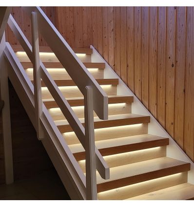 Trappe LED COB stripsett 11W pr. trinn - 24V DC, IP20, Opptil 16 trinn, med sensor