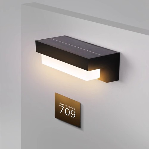 Solcelle sensor CCT vegglampe - 3 lysfarger, svart, firkantet, skumringssensor, IP54