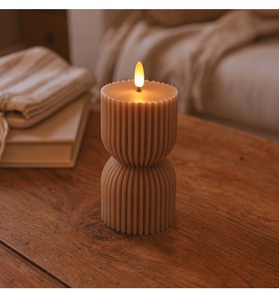 LED Timeglass lys 13,5cm, flammeeffekt, brun - Ø7,5cm, fjernkontroll, timer, ekte voks