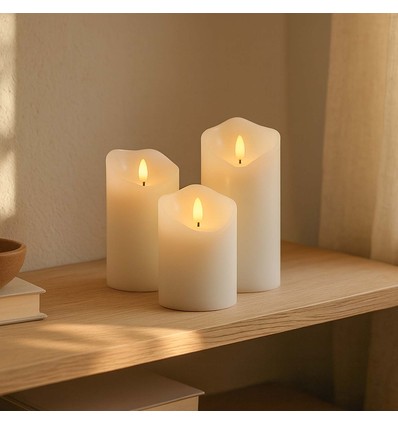 Sett med 3 stk. LED Blokklys 10cm, flammeeffekt, hvit - Ø7,5cm, 10/12,5/15cm, fjernkontroll, timer, ekte voks