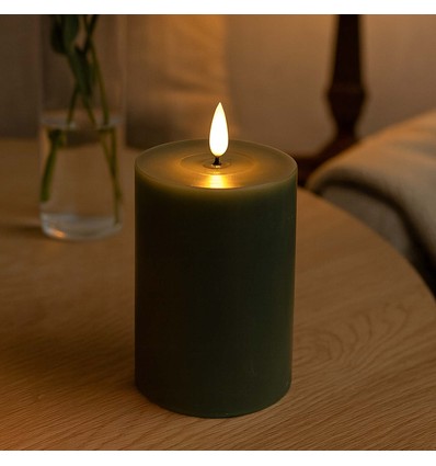 LED Blokklys 10cm, smelte-look, flammeeffekt - Ø7,5cm, fjernkontroll, ekte voks, dyp grønn