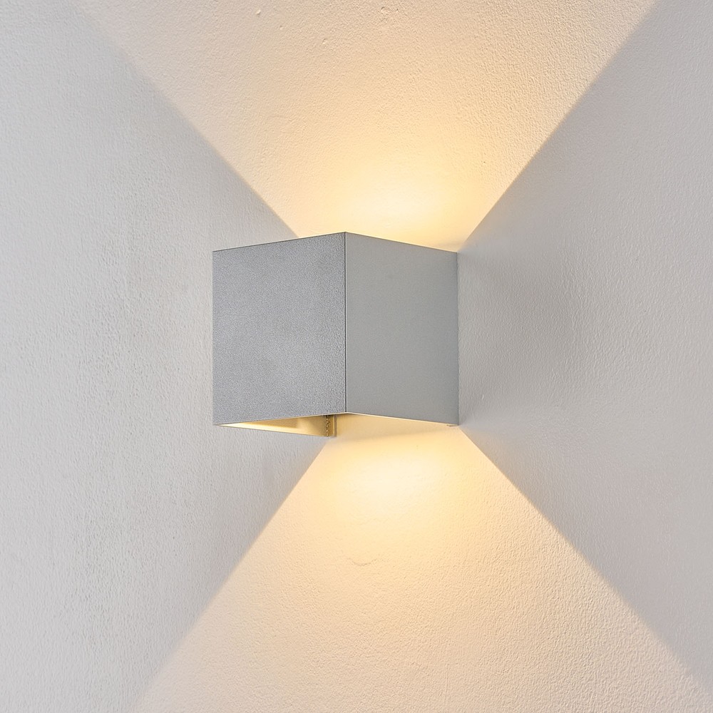 6W CUBIC PRO vegglampe - IP65, sølvgrå, viderekobling, justerbar, firkantet, opp/ned, inne/ute, inkl. lyskilde - Dimbar : Ikke dimbar, Kulør : Varm