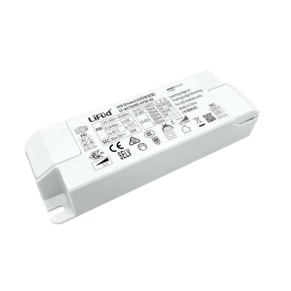 Lifud 30W / 550-700mA dimbar LED-driver - 25-40V, Triac fasedimming, flicker free