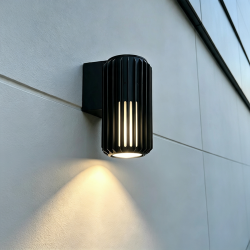 FYRON Wall vegglampe, Sort - E27, IP54 utendørs