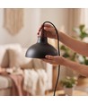 BIRK Svart Ø19cm pendel - E27 sokkel, 2m ledning, metall / tre