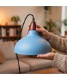 BIRK Petroleumsblå Ø24cm pendel - E27 sokkel, 2m ledning, metall / tre